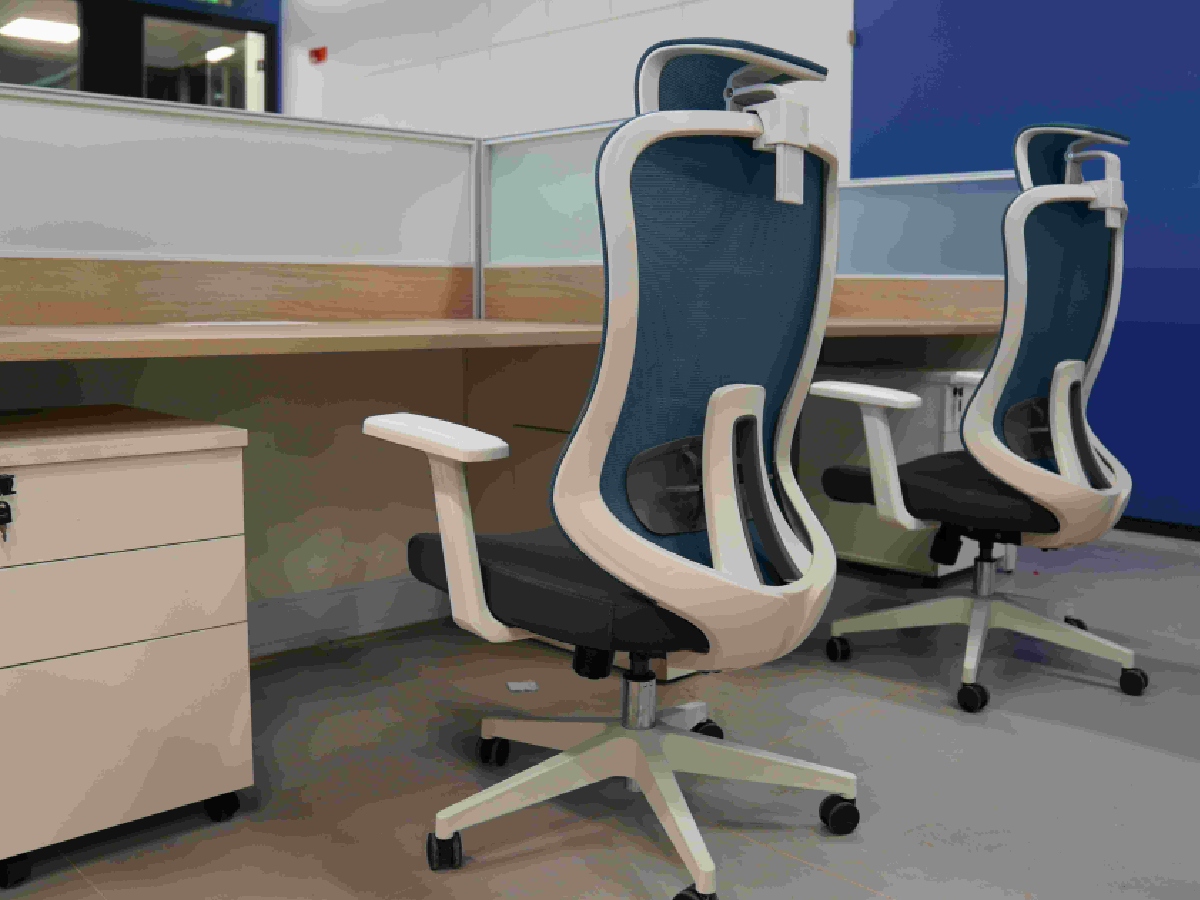 میز و صندلی اداری